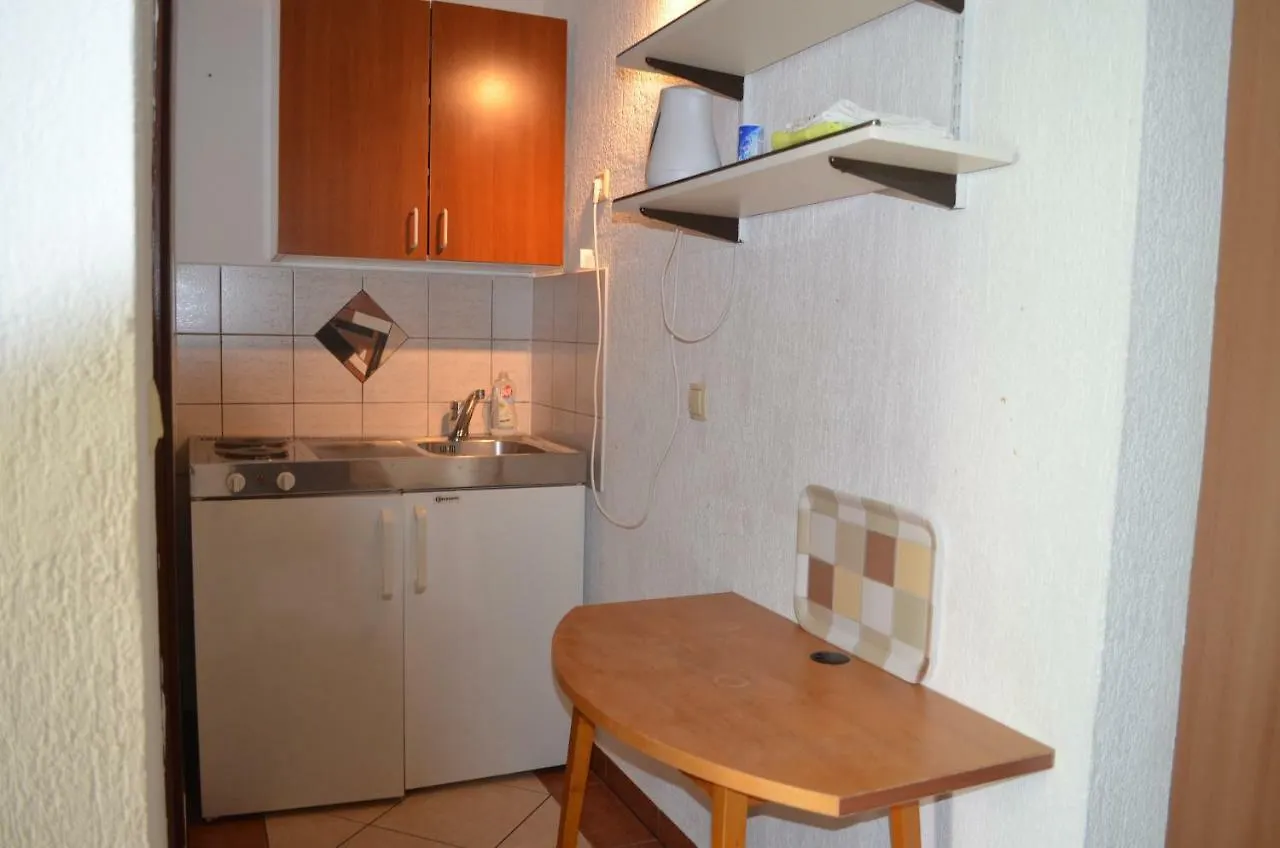Apartments & Rooms Dordic Baska  Guest house
