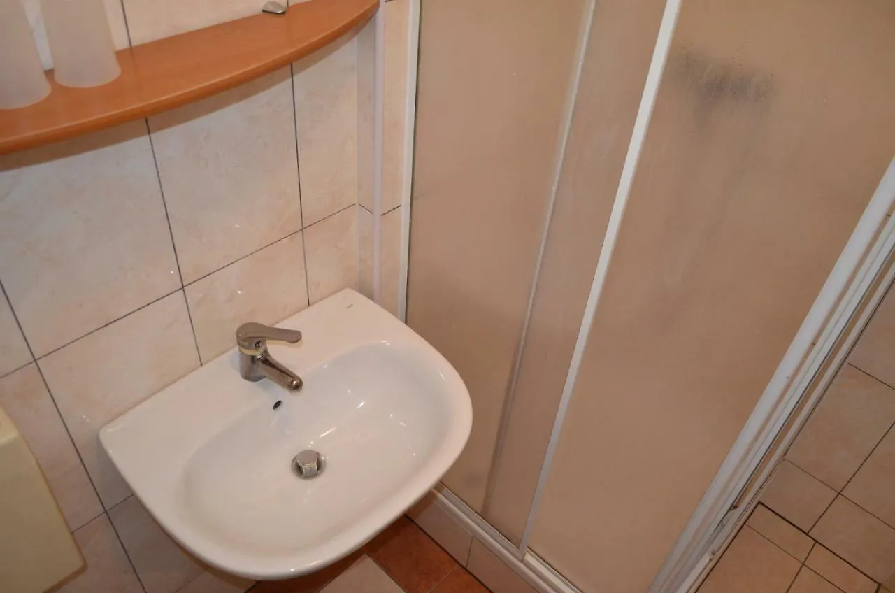 Guest house Apartments & Rooms Dordic Baska