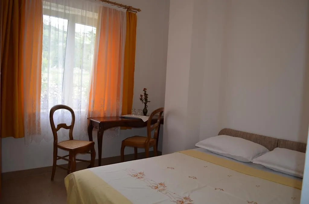 Apartments & Rooms Dordic Baška Vendégház